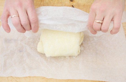 La sfoglia dei croissant salati