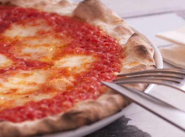 Pizza Romana: ingredienti, ricetta e caratteristiche | Agrodolce