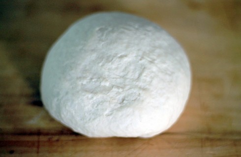 L'impasto della pasta matta per la pasta foglia