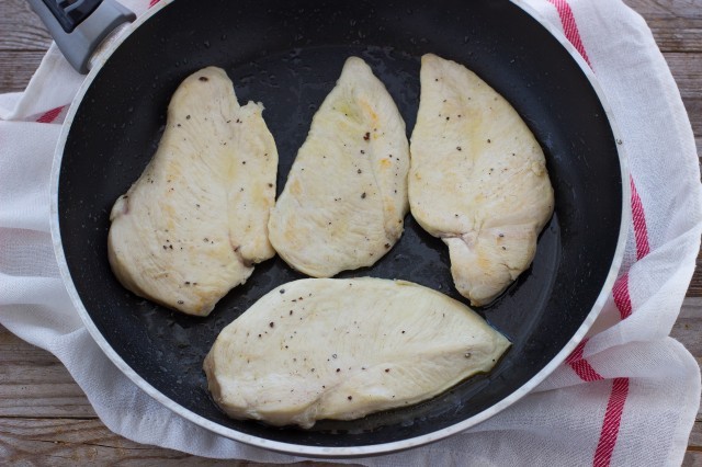 petti di pollo alla pizzaiola Step 1 