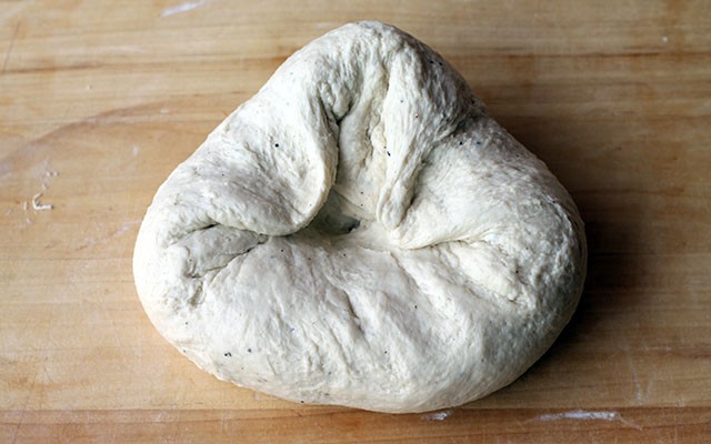 Tortano napoletano step 2
