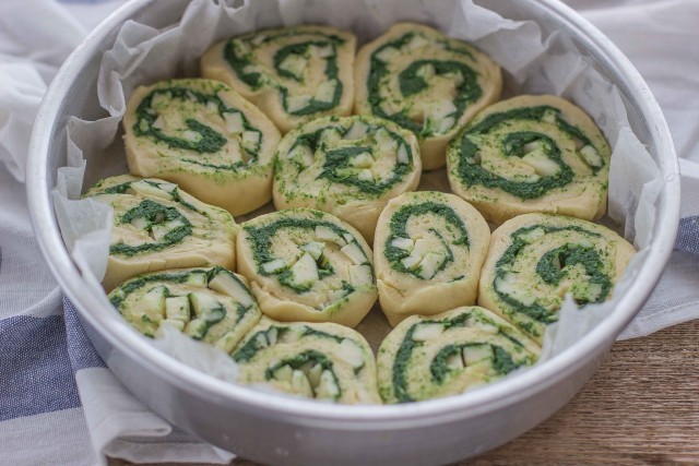 Step 6 torta delle rose salata