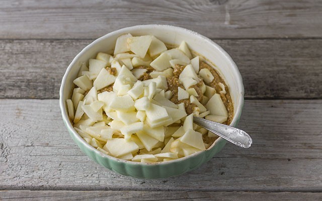torta integrale con mele e cocco step4