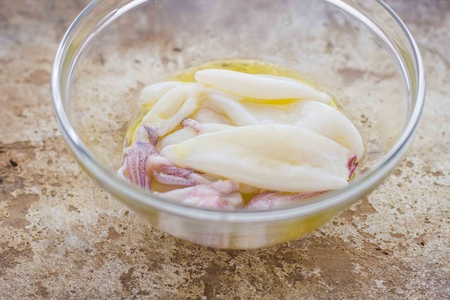 Step 1 insalata di calamari e radicchio