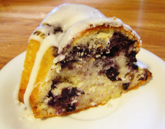 blueberry-yogurt-cake
