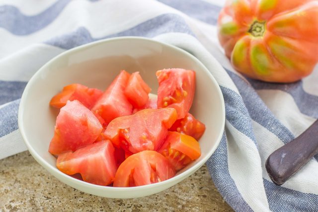 step-3-insalata-di-fagiolini-pomodori-e-tonno