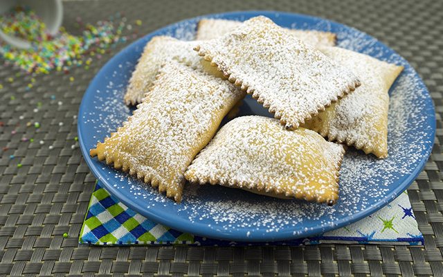 crostoli-ripieni-di-marmellata-step-4