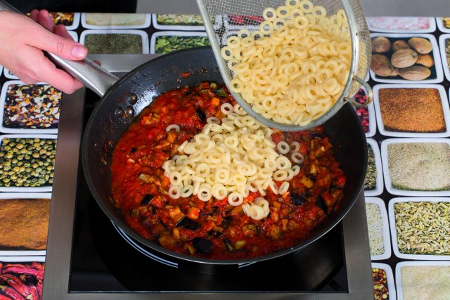 anelletti-alla-siciliana-vegani-5b