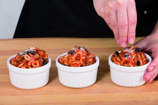 anelletti-alla-siciliana-vegani-6d