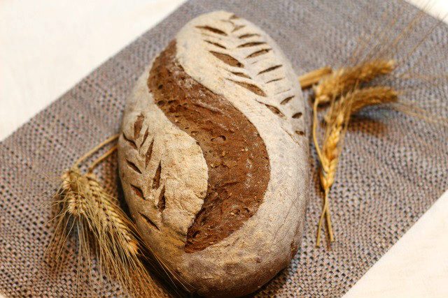 pane-nero-7
