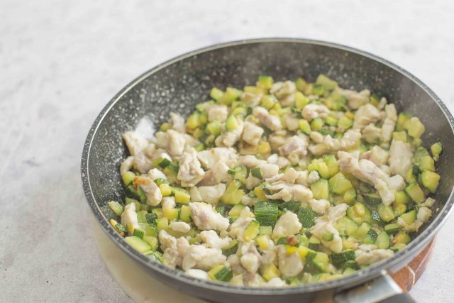 step-4-sugo-di-branzino