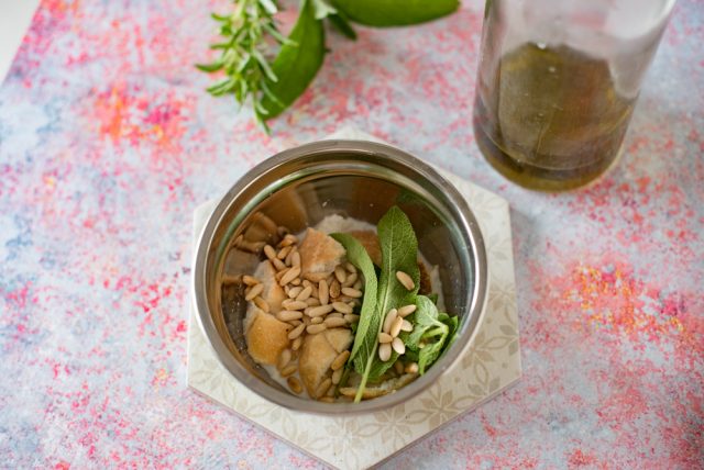 crema alle erbe aromatiche