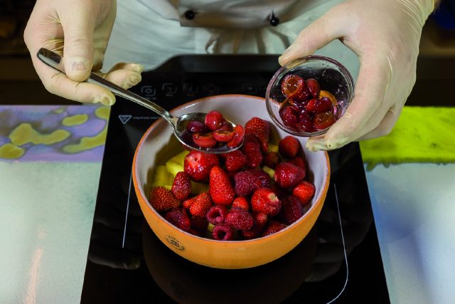 Frutta nella casseruola