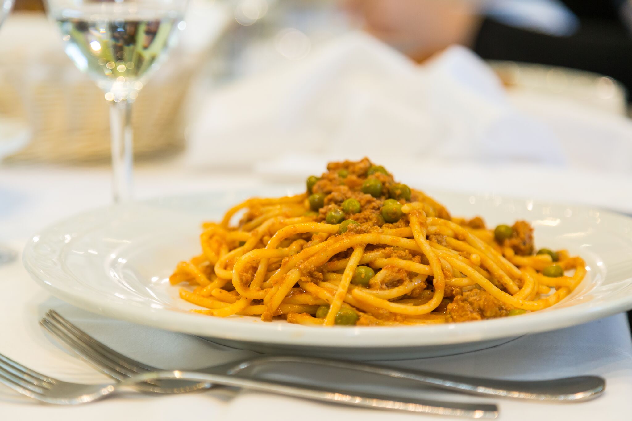 Gli spaghetti alla bolognese esistono in Italia? - Agrodolce