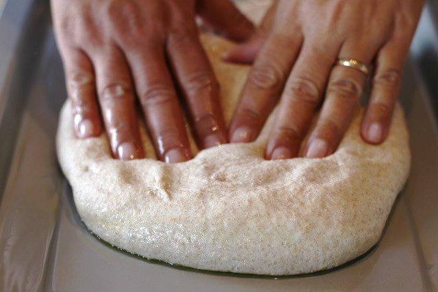 focaccia-integrale-con-lievito-madre-2