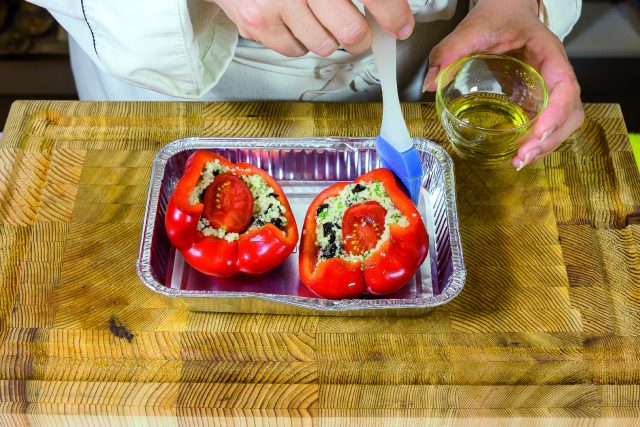 Peperoni spennellati con olio