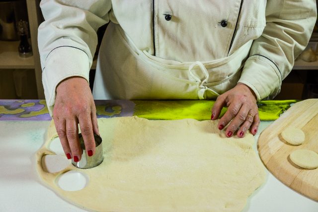 Dischetti di pasta per pizzette al barbecue