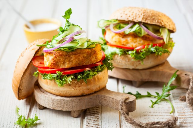 Hamburger con salmone