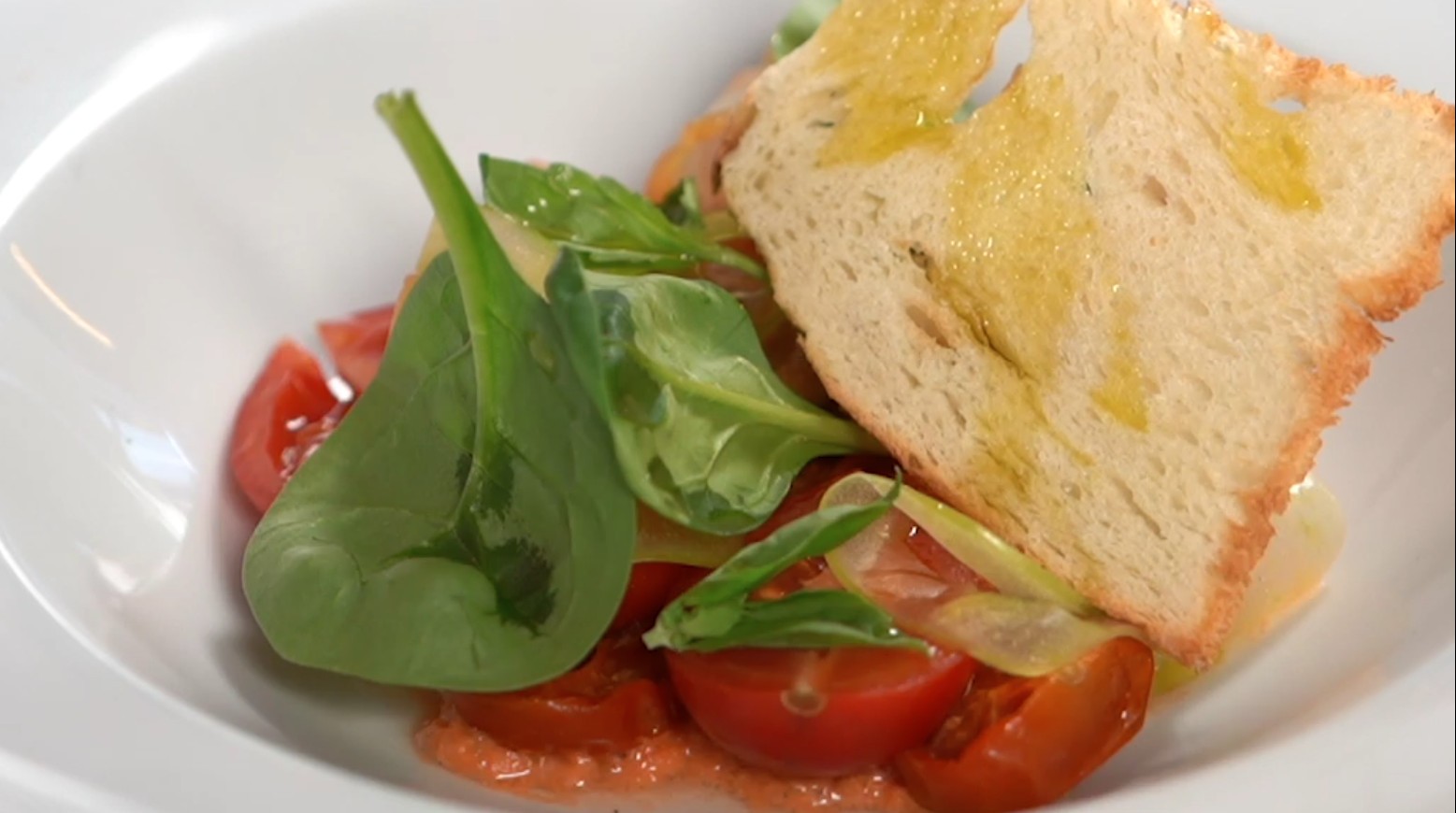 Ricetta Insalata di pomodori, come la prepara uno chef! - Agrodolce
