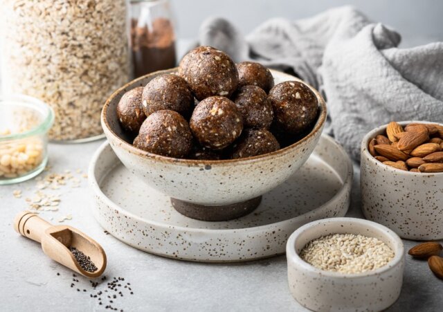 Tartufi proteici all'avena