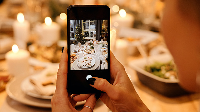 Home restaurant, smartphone