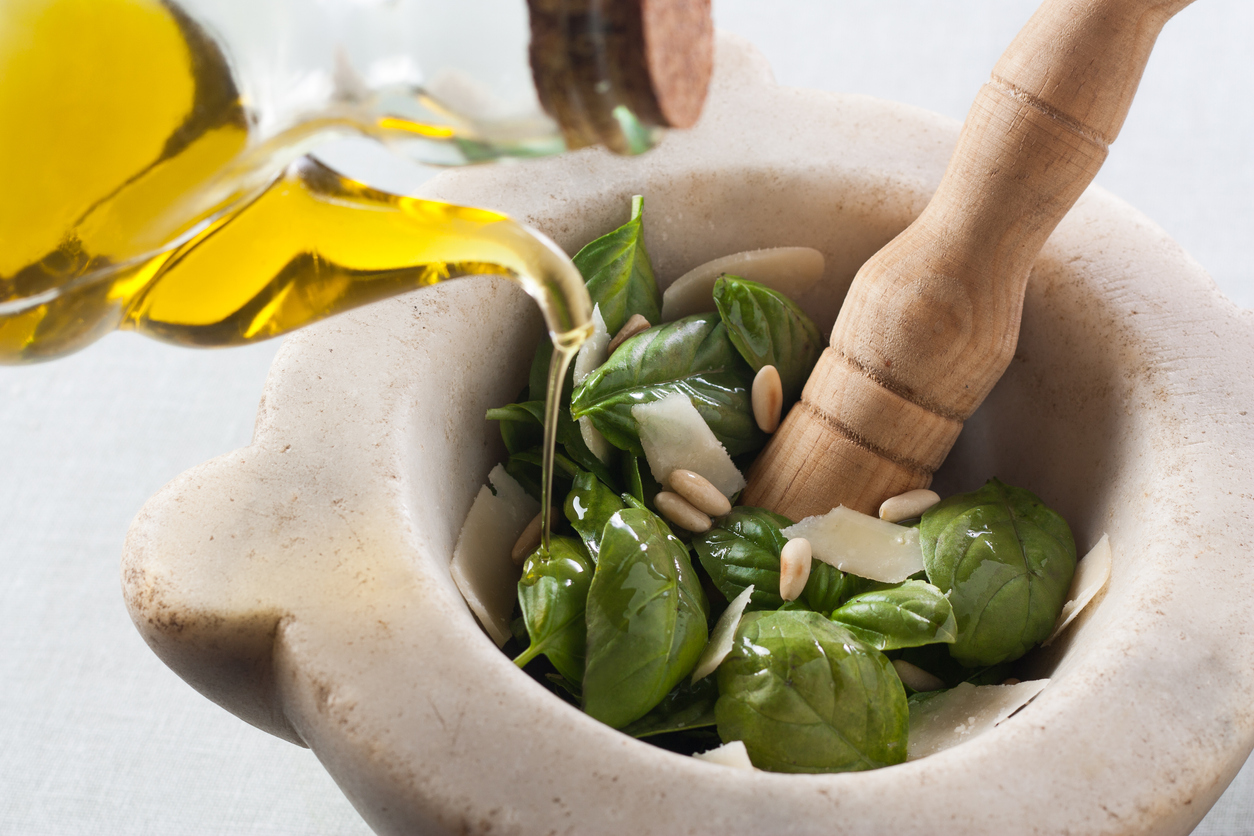 Come si fa il pesto classico