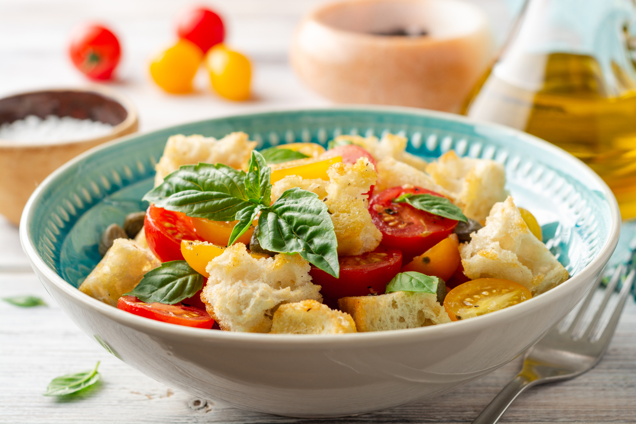 Panzanella romana